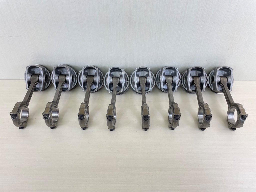 2014 Yamaha F350 350HP 4 Stroke Outboard Piston & Connecting Rod Set 6AW-11631-10-93