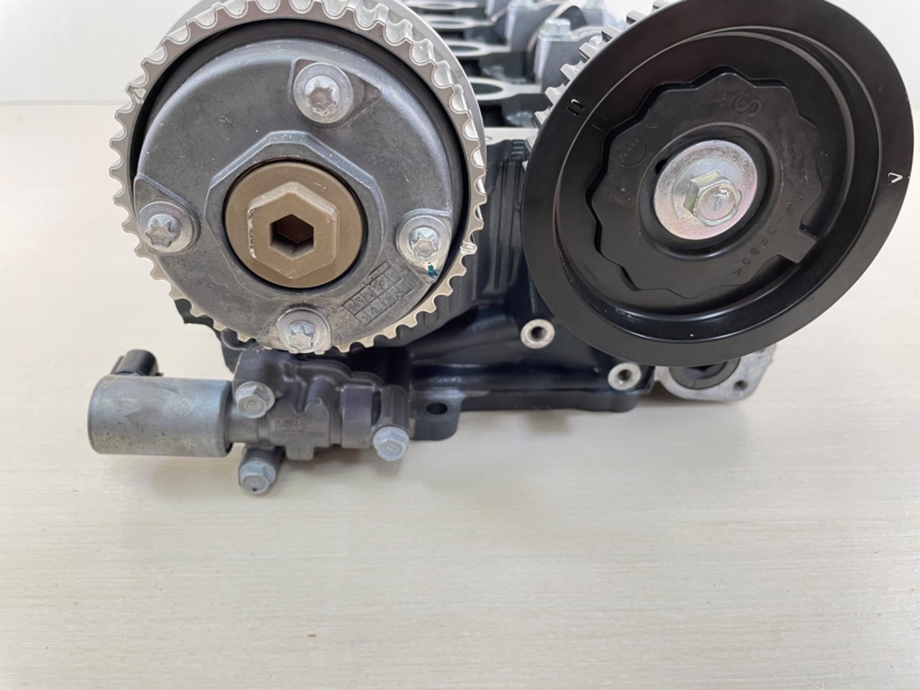 6AW-W009C-01-9S Yamaha F 350 HP Outboard Starboard Side Cylinder Head Assembly 2012+