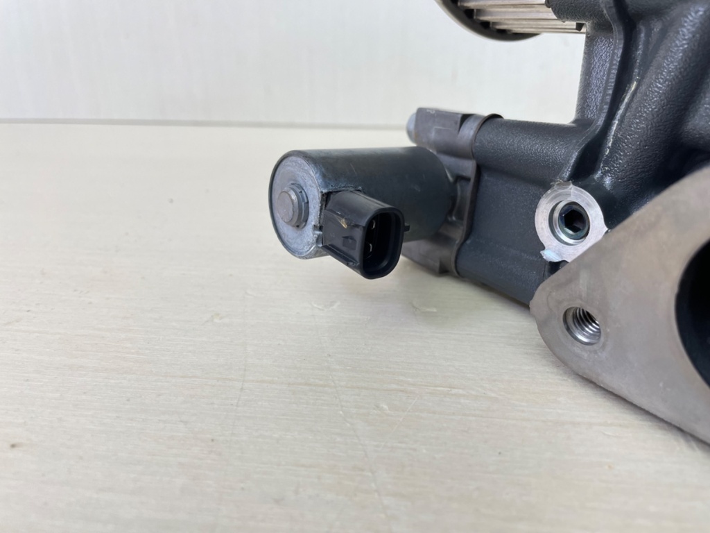 6AW-W009A-01-9S Yamaha F 350 HP Outboard Port Side Cylinder Head Assembly 2012+