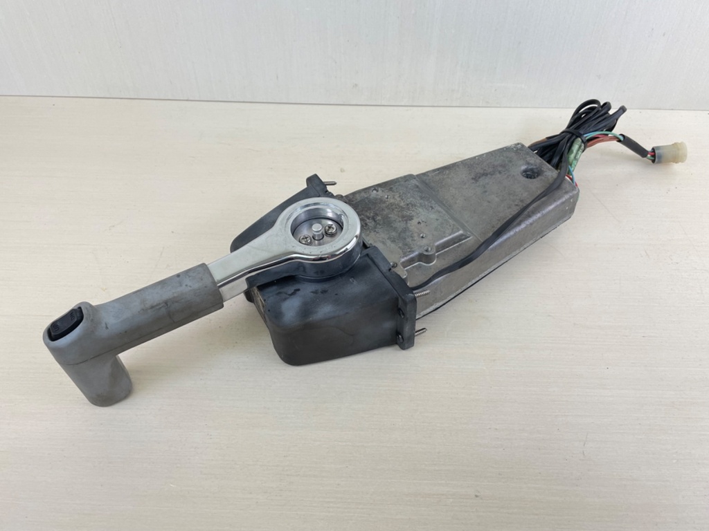 Yamaha 704 Top Mount Control Box Binnacle Assembly Lever - Used