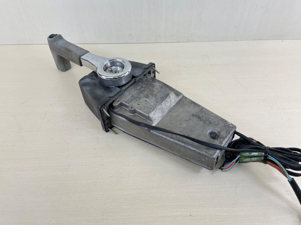 Yamaha 704 Top Mount Control Box Binnacle Assembly Lever - Used