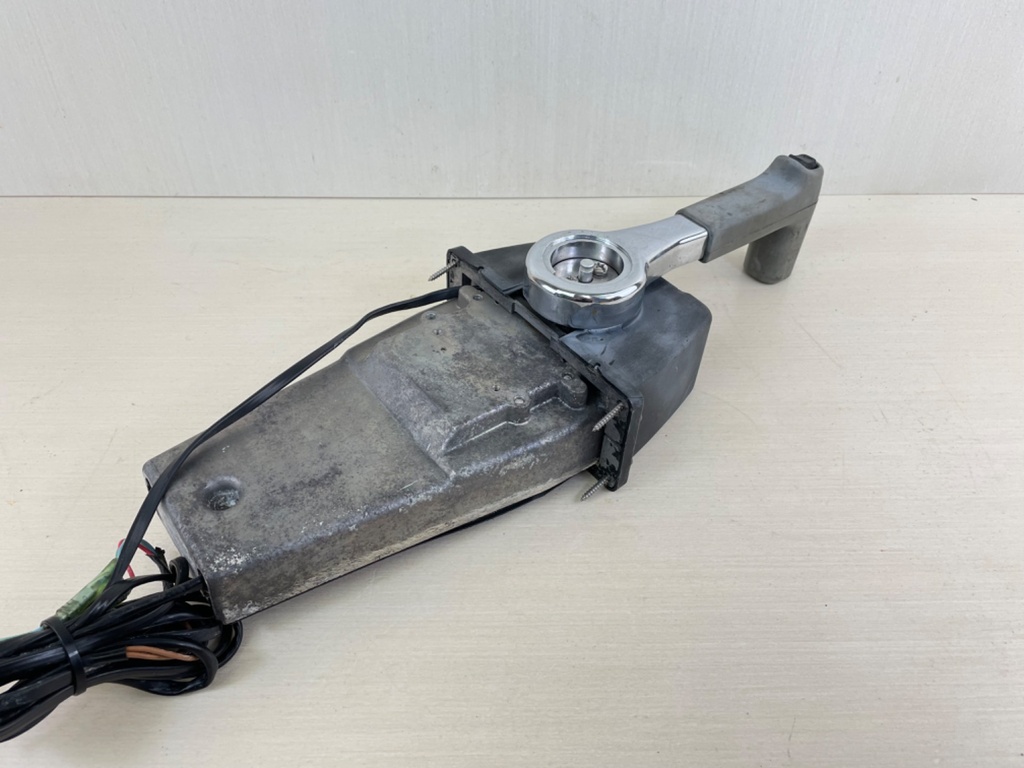 Yamaha 704 Top Mount Control Box Binnacle Assembly Lever - Used