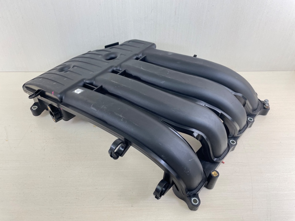 2015 Yamaha 200HP F200 4 Stroke Outboard Air Intake Manifold 6DA-13641-00-00