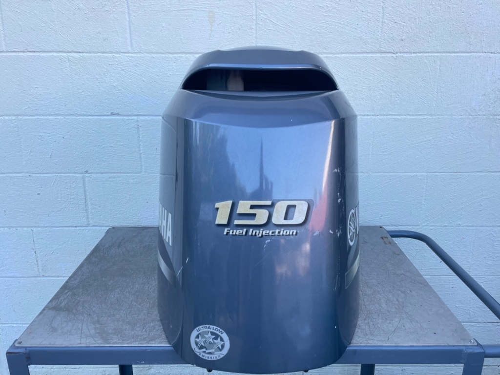 2012-2014 Yamaha F150 150HP 4 Stroke Outboard Top Cover Cowling Hood