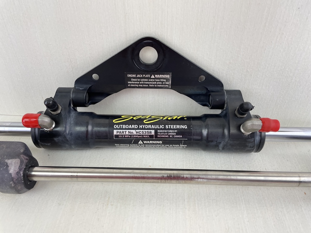 SeaStar Front Mount Outboard Hydraulic Steering Cylinder Ram HC5358