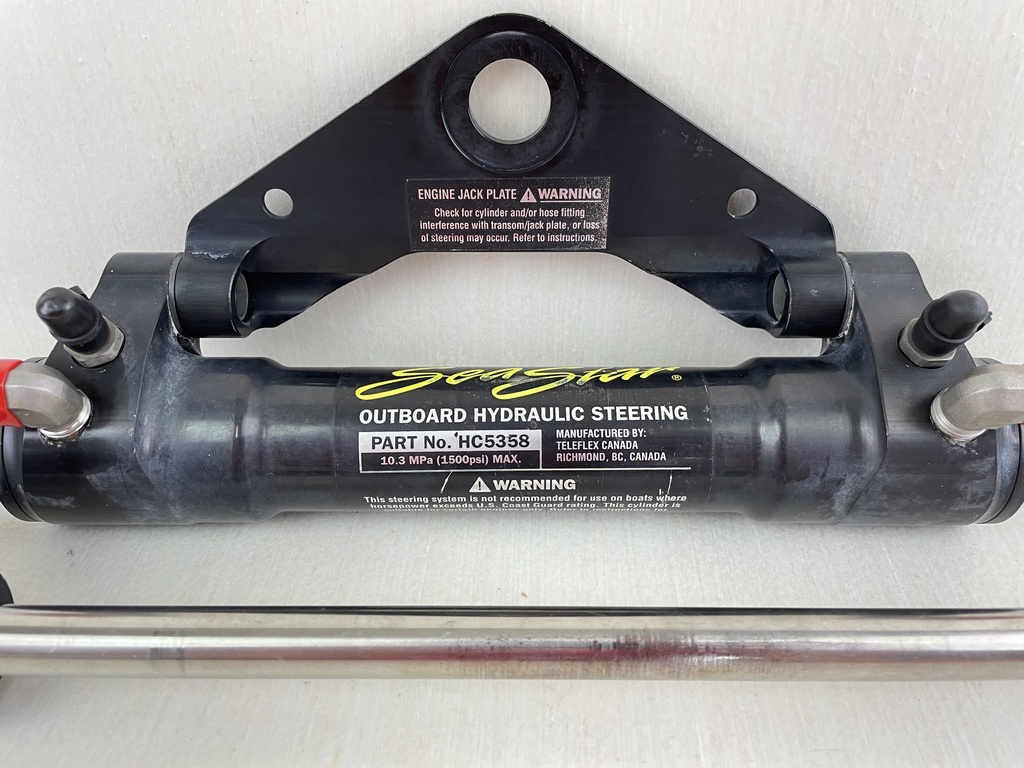 SeaStar Front Mount Outboard Hydraulic Steering Cylinder Ram HC5358