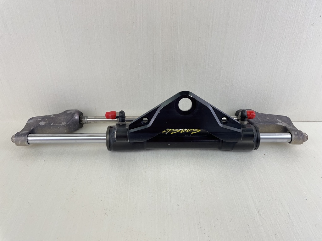 SeaStar Front Mount Outboard Hydraulic Steering Cylinder Ram HC5358