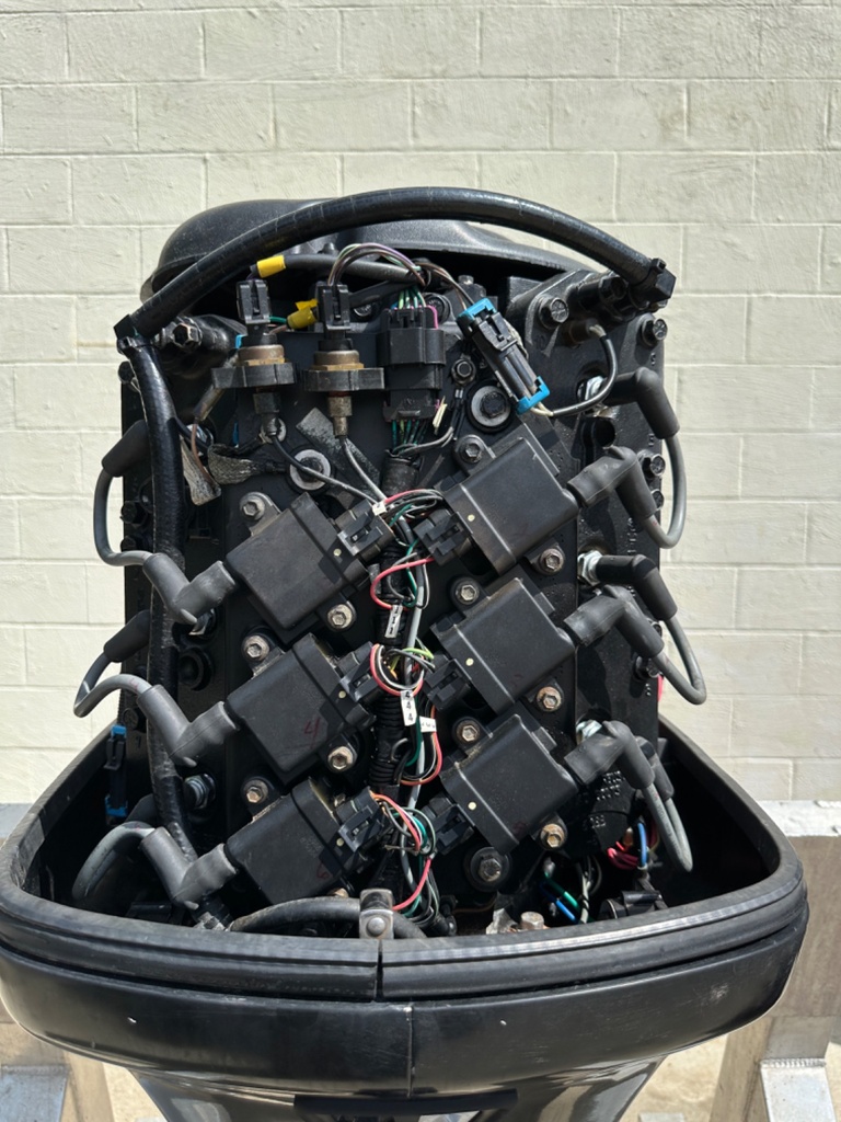 2006 Mercury 150HP 2 Stroke EFI Outboard Engine 25" Shaft 302 Hours