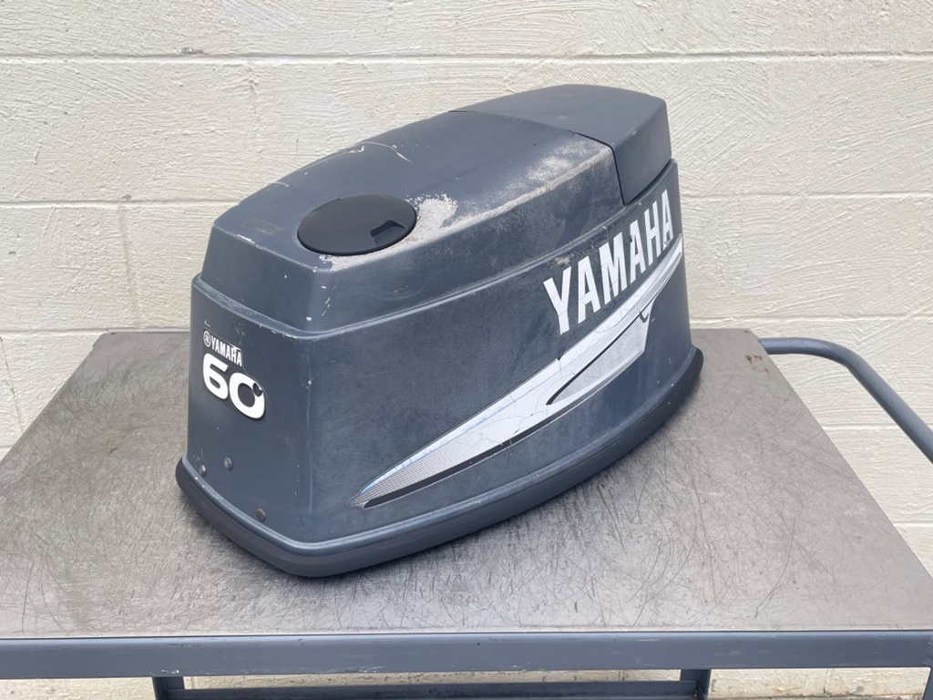 2000-2006 Yamaha 60HP 2 Stroke Outboard Top Cover Cowling Hood