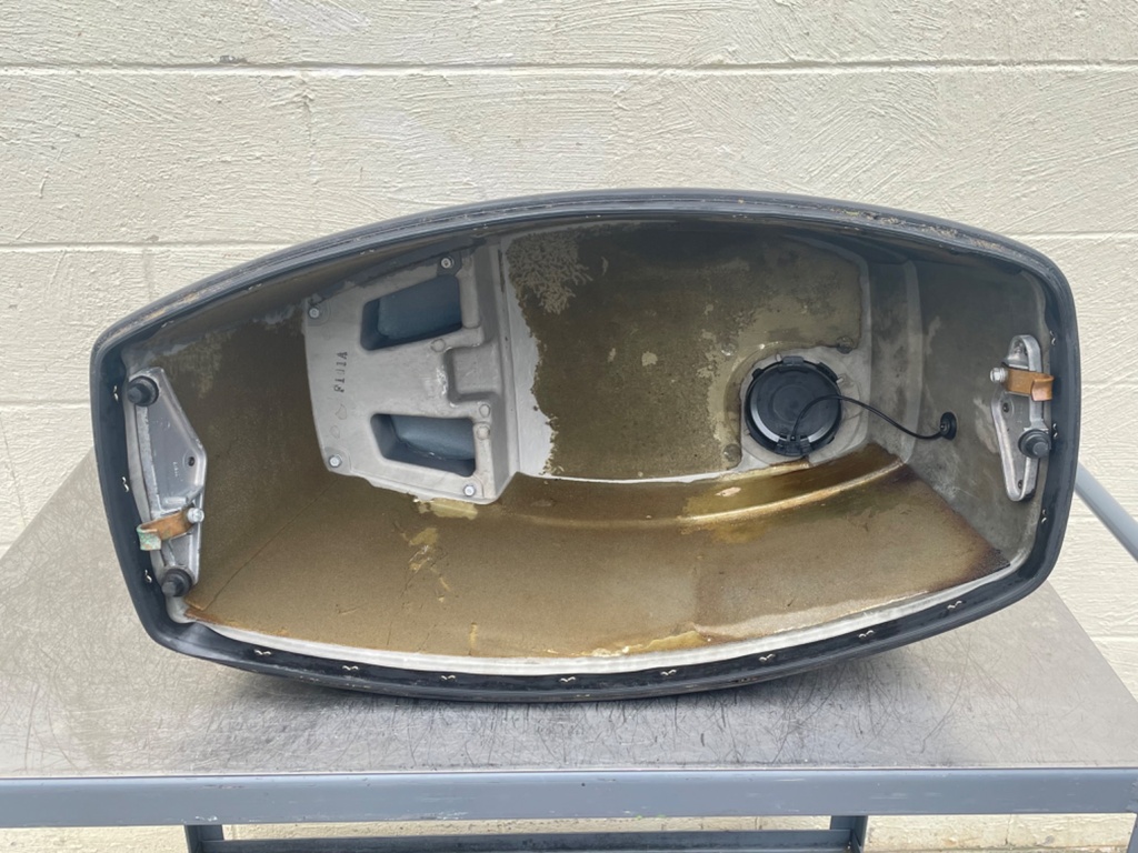 2000-2006 Yamaha 60HP 2 Stroke Outboard Top Cover Cowling Hood