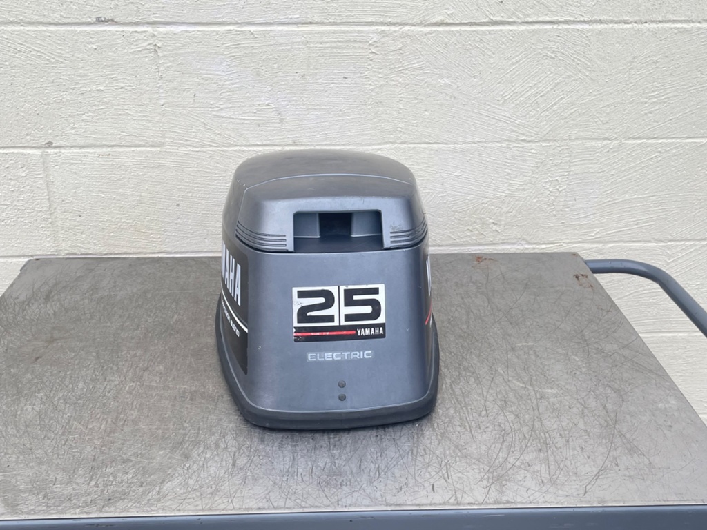 Yamaha 25HP 2 Stroke Outboard Top Cowling Cover Hood Lid Assembly