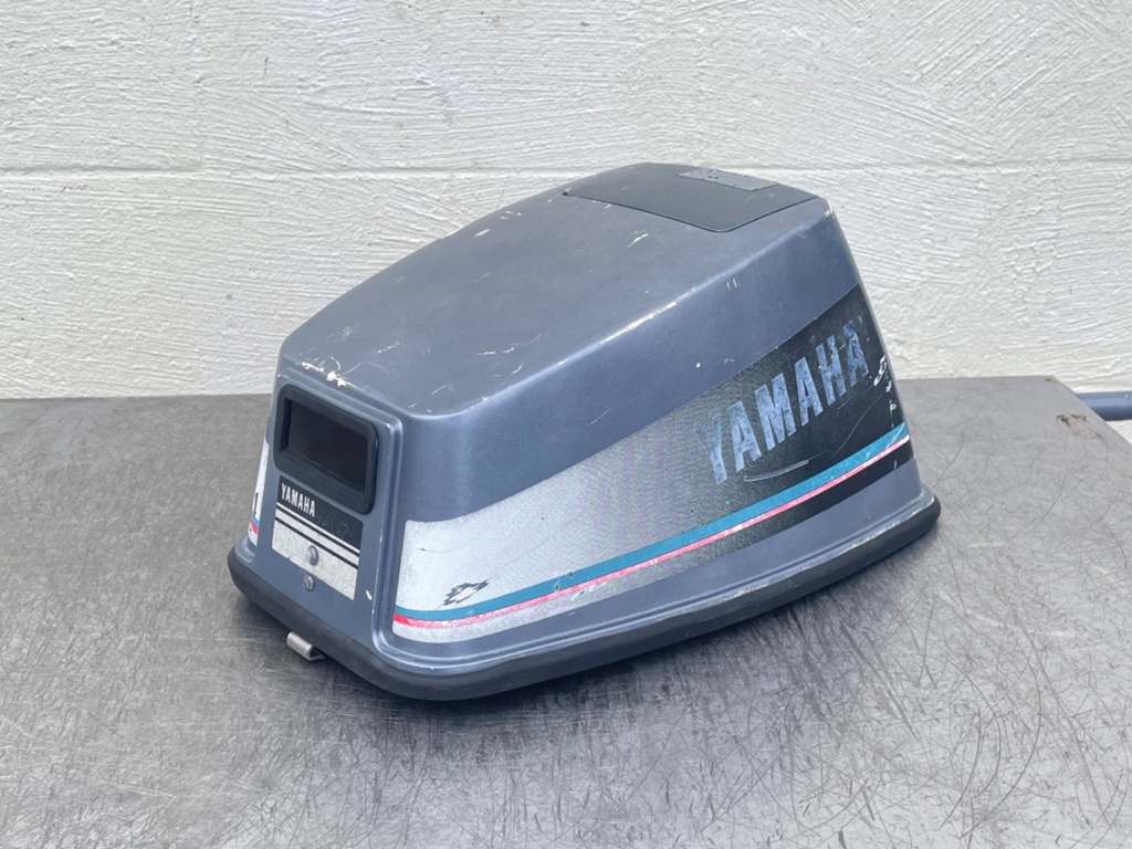 1987 Yamaha 8HP 2 Stroke Outboard Top Cover Cowling Hood 6G1-42610-13-EK