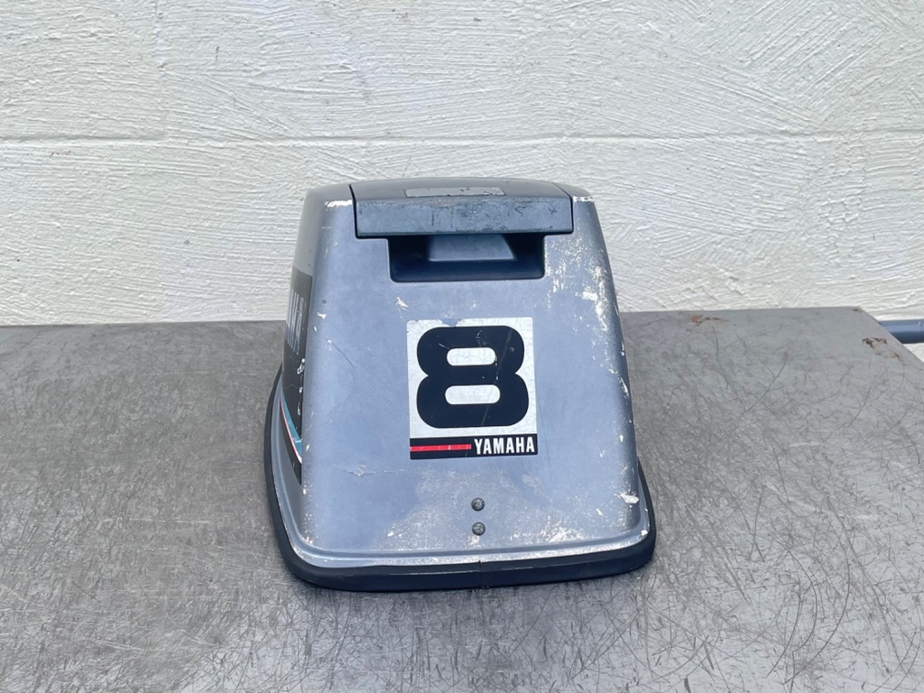 1987 Yamaha 8HP 2 Stroke Outboard Top Cover Cowling Hood 6G1-42610-13-EK