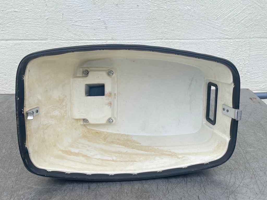 1987 Yamaha 8HP 2 Stroke Outboard Top Cover Cowling Hood 6G1-42610-13-EK