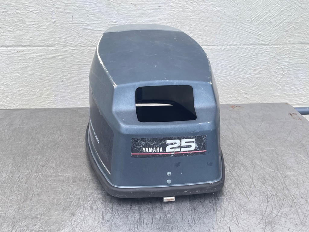 Yamaha 25HP 25 HP Outboard 2 Stroke Top Cover Cowling Hood Assembly