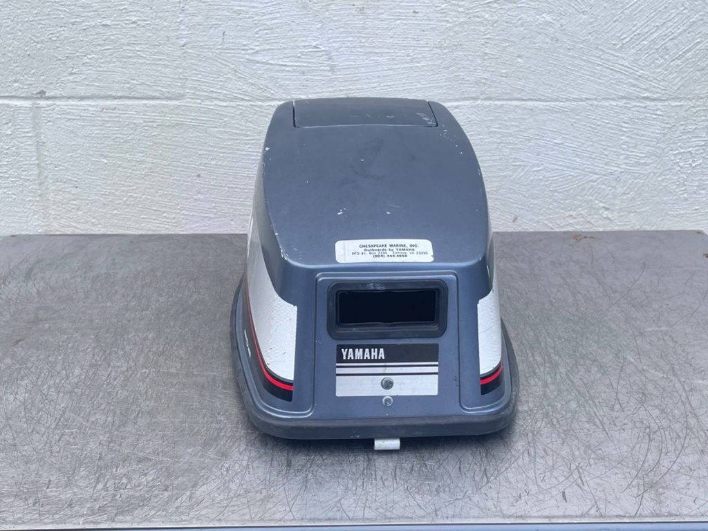 Yamaha 6 HP 6HP Outboard Engine 2 Stroke Top Cover Cowling Hood Assembly