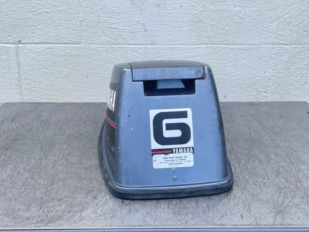 Yamaha 6 HP 6HP Outboard Engine 2 Stroke Top Cover Cowling Hood Assembly