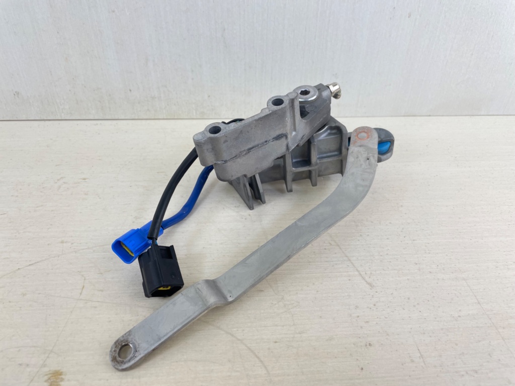 2020 Yamaha 150HP 4 Stroke Outboard Switch & Bracket Assembly 69J-8259F-00-00