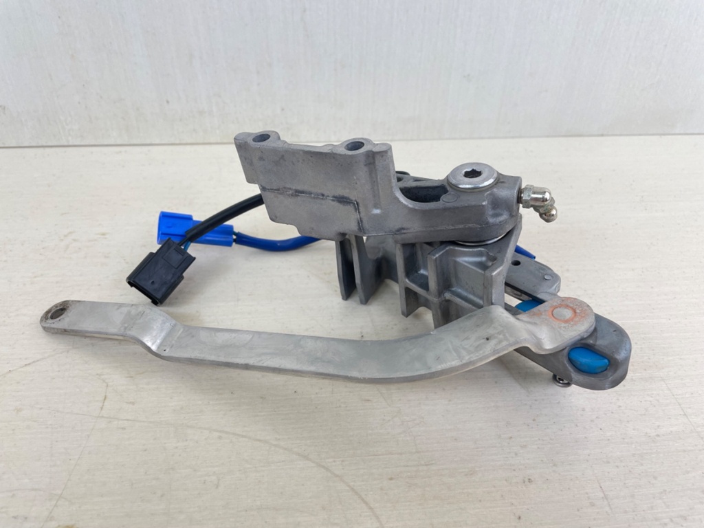 2020 Yamaha 150HP 4 Stroke Outboard Switch & Bracket Assembly 69J-8259F-00-00