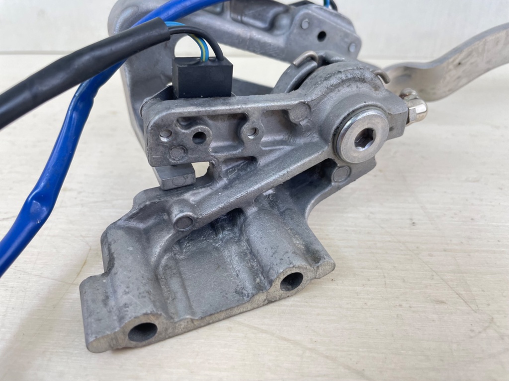 2020 Yamaha 150HP 4 Stroke Outboard Switch & Bracket Assembly 69J-8259F-00-00