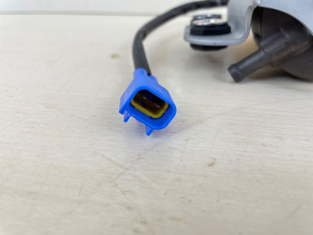 2015 Yamaha 200HP F200 4 Stroke Outboard Fuel Filter Sensor 6P3-24560-03-00  