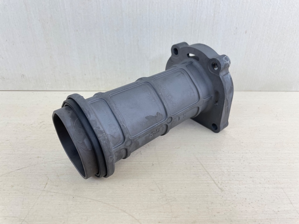 08-17 Yamaha 150 175 200 HP 4 Stroke Outboard Exhaust Manifold 63P-41131-01-9S