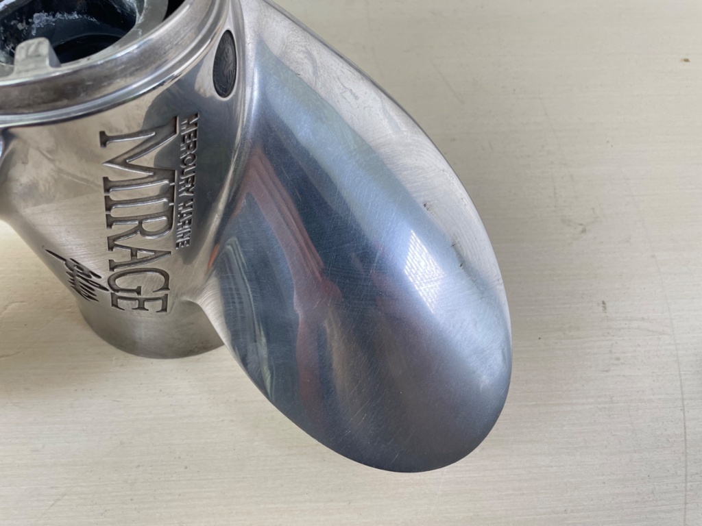 Mercury 48-18278A46 15 1/2 x 17 Propeller Outboard Engine Standard Rotation RH