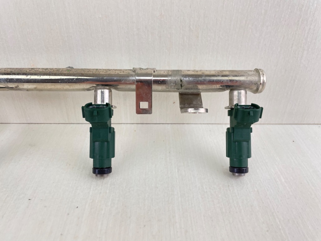 2014 Yamaha 150HP 4 Stroke Outboard Delivery Pipe & Injectors 63P-13160-00-00