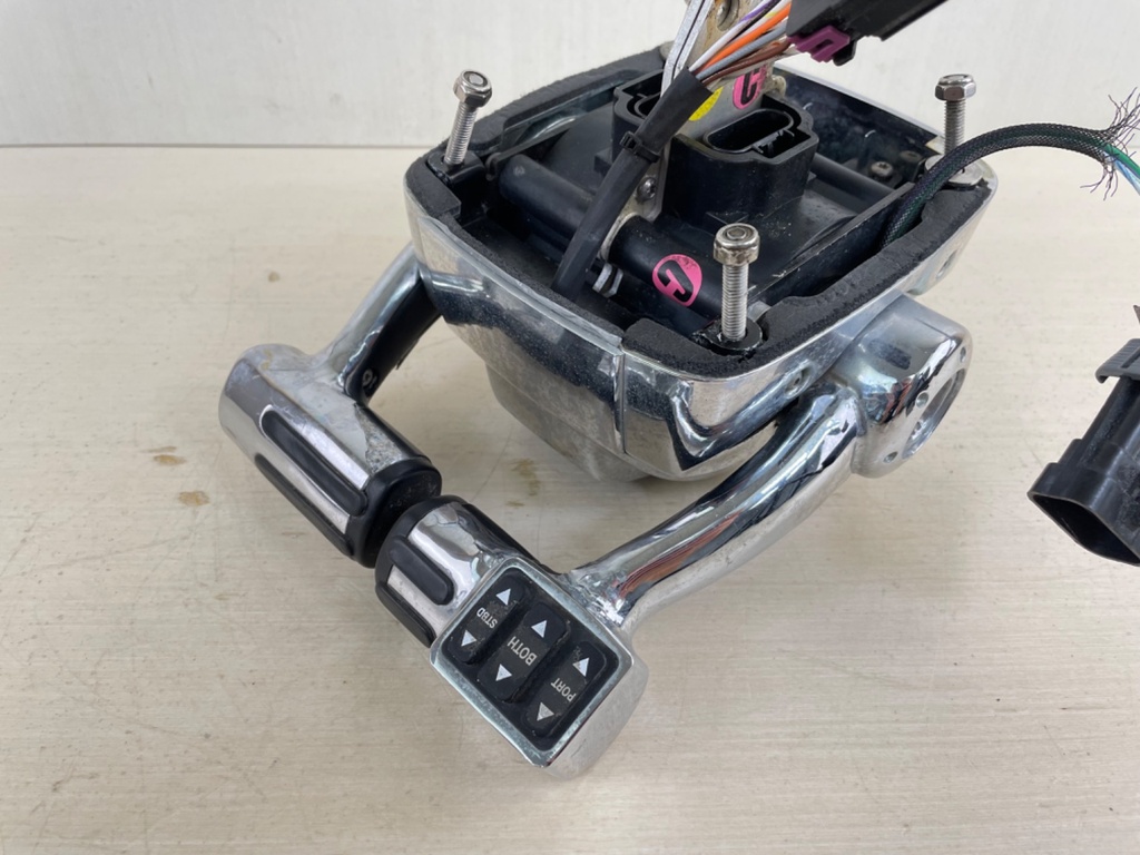 Mercury Verado DTS Dual Twin Engine Throttle Remote Control 877775A21