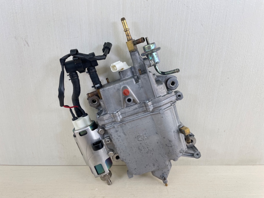 2008 Yamaha 250HP 4 Stroke Float Chamber Assembly VST Fuel 6P2-14180-04-00