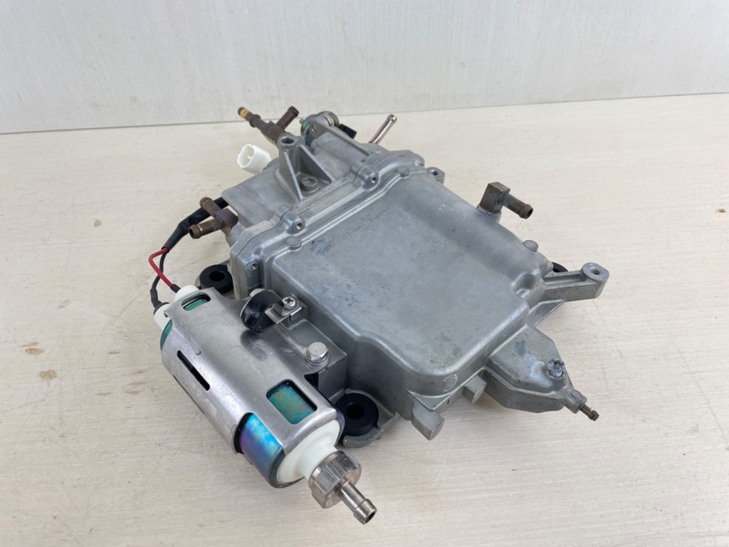 2006 Yamaha 250HP 4 Stroke Float Chamber Assembly VST Fuel 6P2-14180-01-00