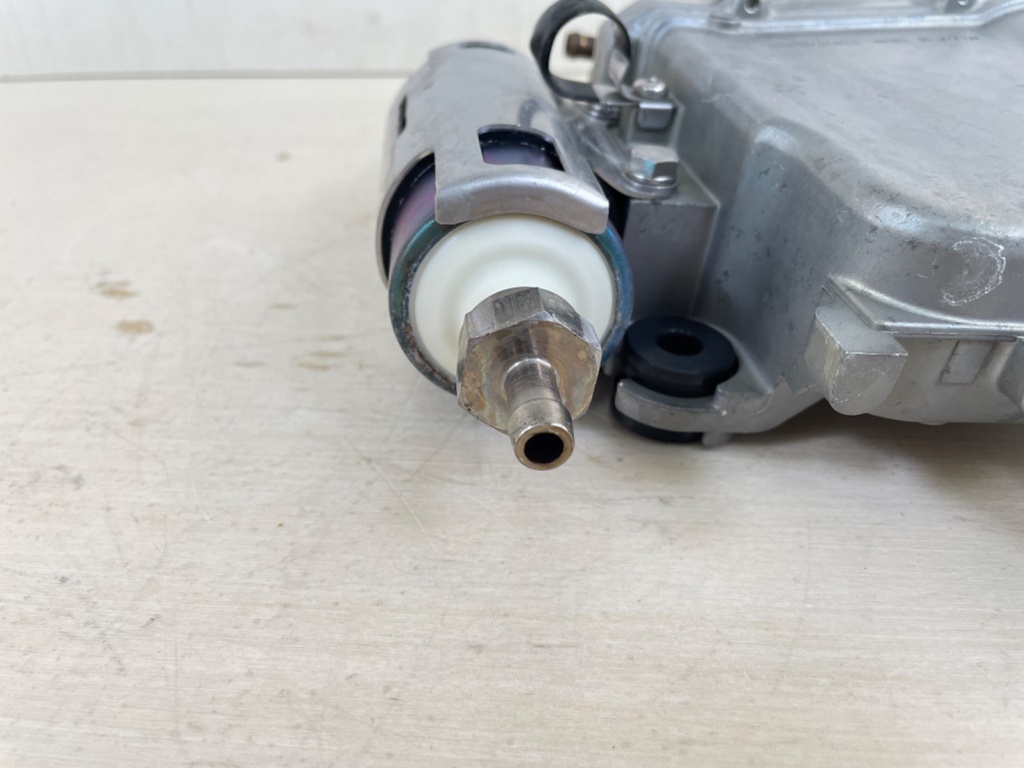 2006 Yamaha 250HP 4 Stroke Float Chamber Assembly VST Fuel 6P2-14180-01-00