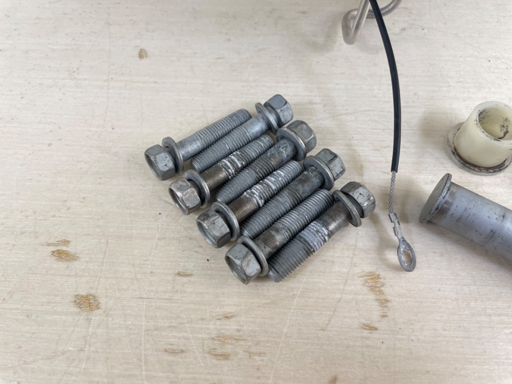 02-18 Yamaha 200 225 250 300 HP 4 Stroke Outboard Power Trim Tilt Unit - Used