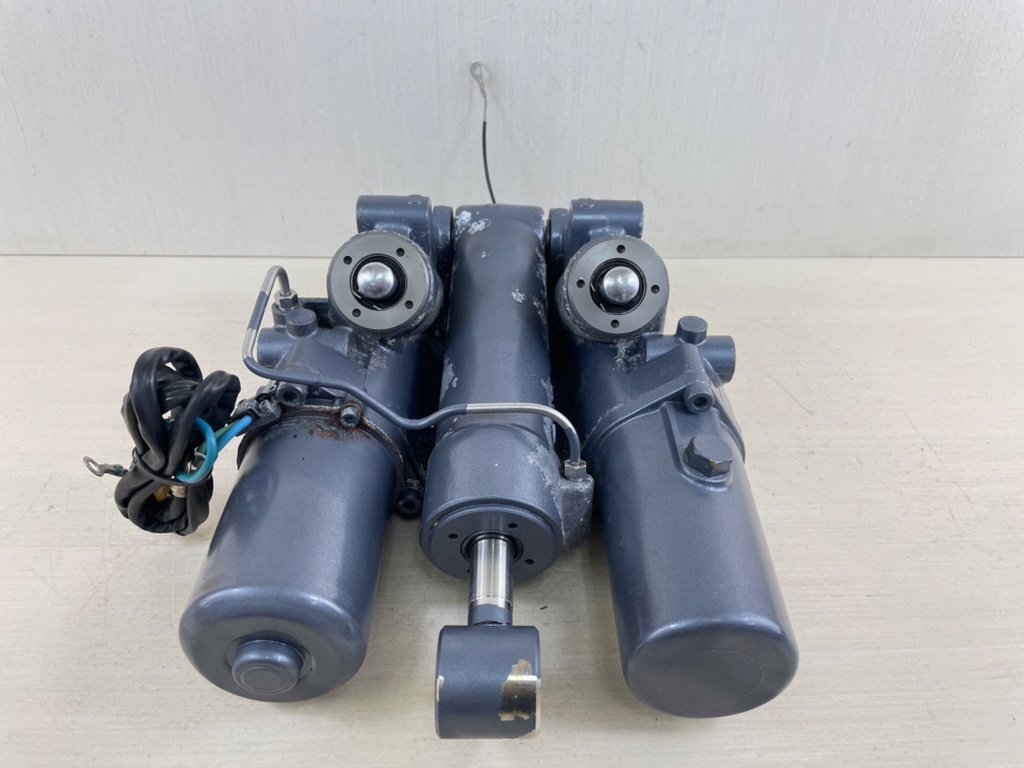 02-18 Yamaha 200 225 250 300 HP 4 Stroke Outboard Power Trim Tilt Unit - Used