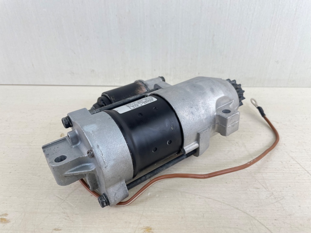 2006 Yamaha 250HP Outboard 4 Stroke Engine Starter Assembly 63P-81800-00-00