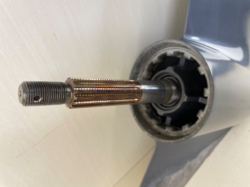 2012+ Yamaha 200HP F200 4 Stroke Outboard 25" XL Lower Unit Gear Case RH 6DA-45300-10-8D