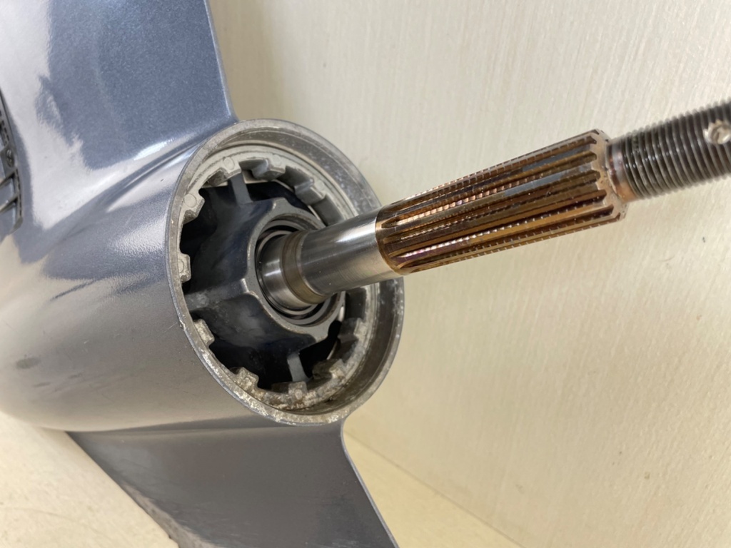 2012+ Yamaha 200HP F200 4 Stroke Outboard 25" XL Lower Unit Gear Case RH 6DA-45300-10-8D