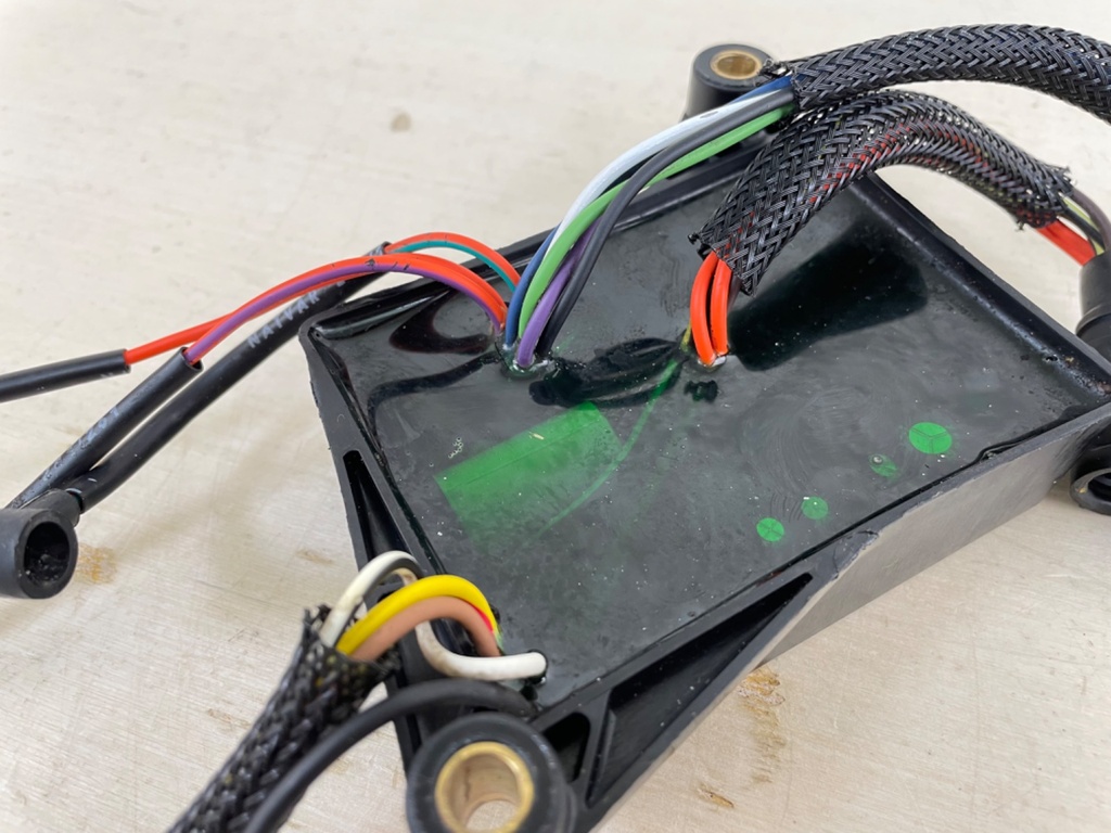 1997 Johnson 70HP 2 Stroke Outboard Powerpack Assembly 5004533