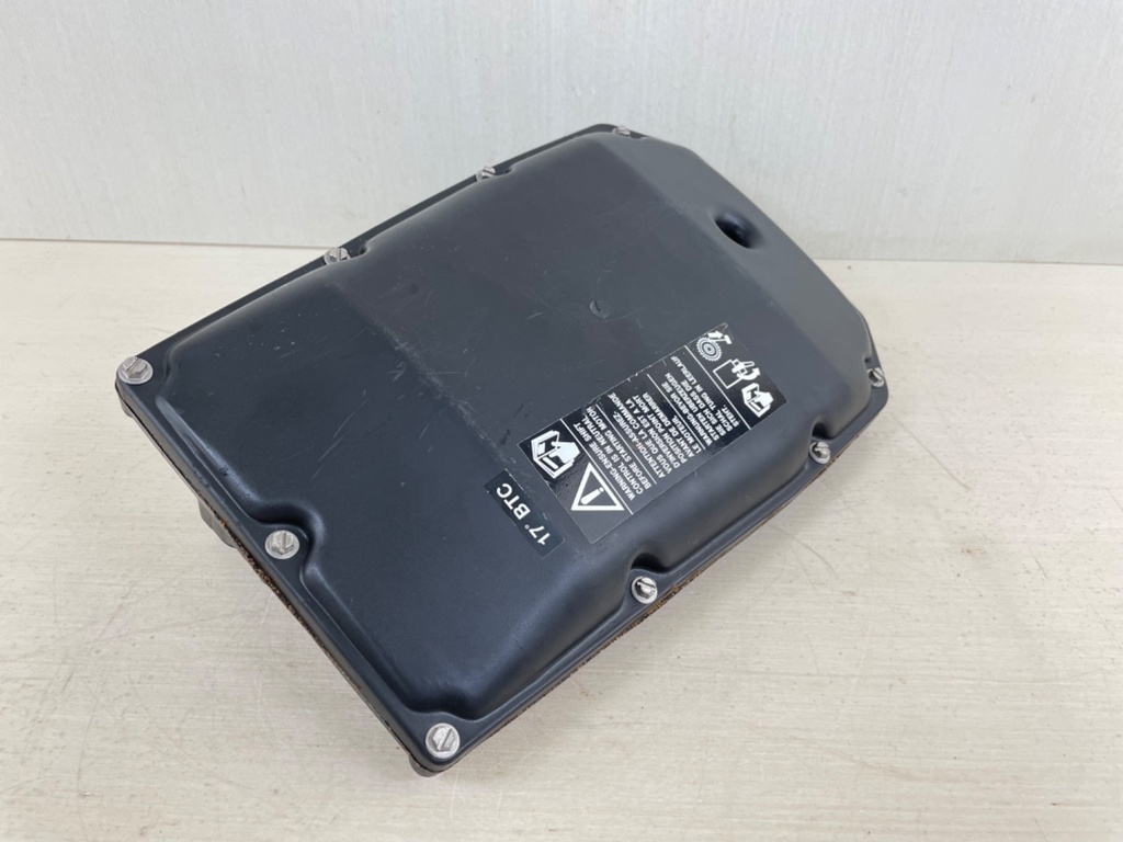 1977-1998 Johnson Evinrude 50 60 70 75 HP Air Silencer Assembly 0388264