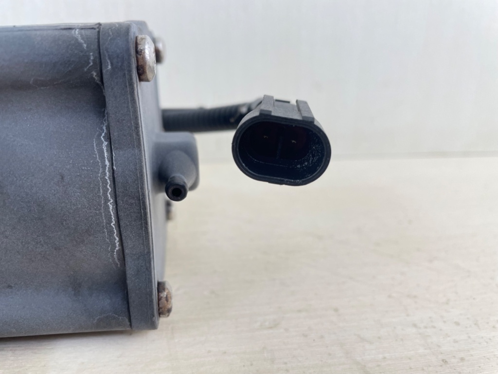 2006 Evinrude 90HP Etec 2 Stroke Outboard Fuel Pump Vapor Separator VST 5006085