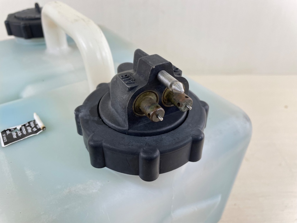 Mercury Marine Outboard Remote Oil Tank 3 Gallon 1257-8742A23 OEM