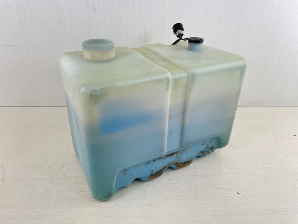 Yamaha Outboard 2 Stroke 10.5L Remote Oil Tank With Pump & Sensor 2.8 Gallons