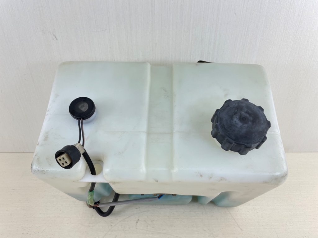 Yamaha Outboard 2 Stroke 10.5L Remote Sub Oil Tank With Pump & Sensor