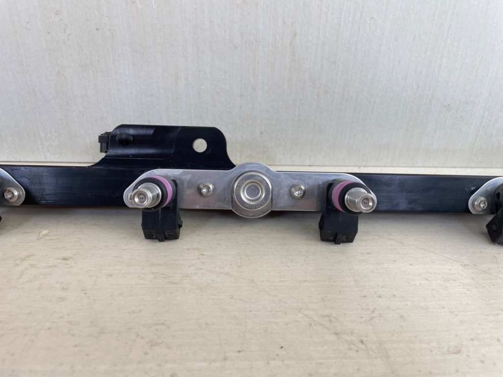 Mercury Verado 200 225 250 275 250 HP L6 Fuel Rail & Injectors Set 8M0006027