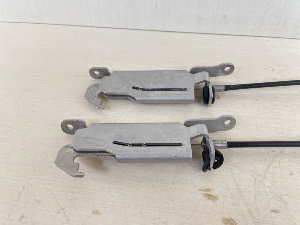 Mercury Verado Side Cowling Latch Assembly Set 888974A02