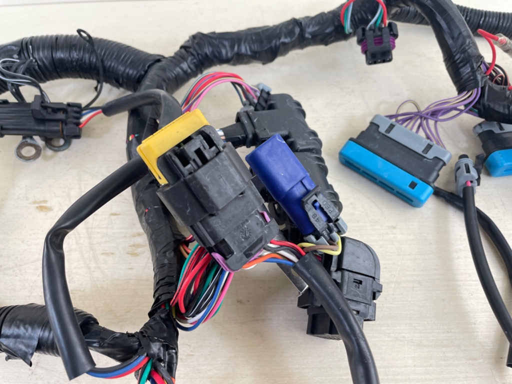 2006-2007 Mercury Verado 200 225 250 275 300 HP L6 Engine Wire Harness 880616T05