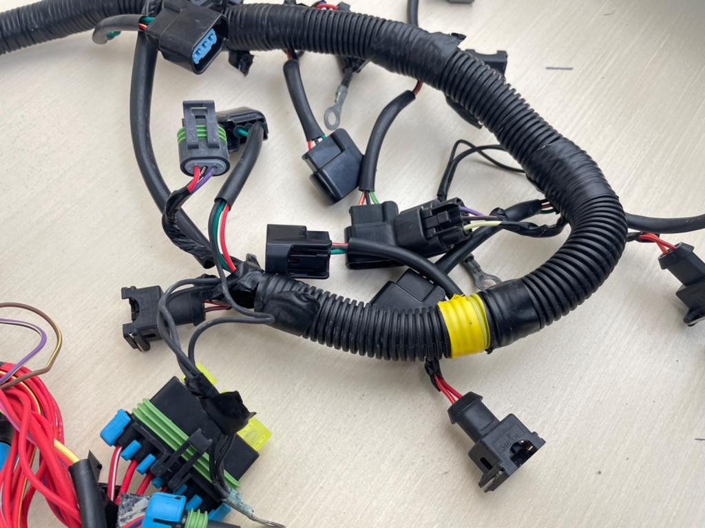 2006-2007 Mercury Verado 200 225 250 275 300 HP L6 Engine Wire Harness 880616T05