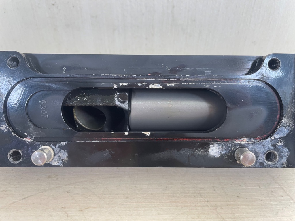 896500A01 Mercury 4 Stroke Outboard Verado L6 Steering Cylinder