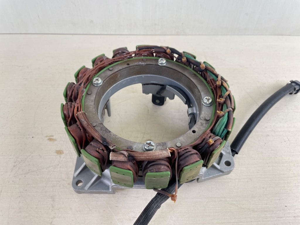 2006 Yamaha 225HP 4 Stroke Outboard Stator Coil Pulser Base Assembly 69J-81410-10-00