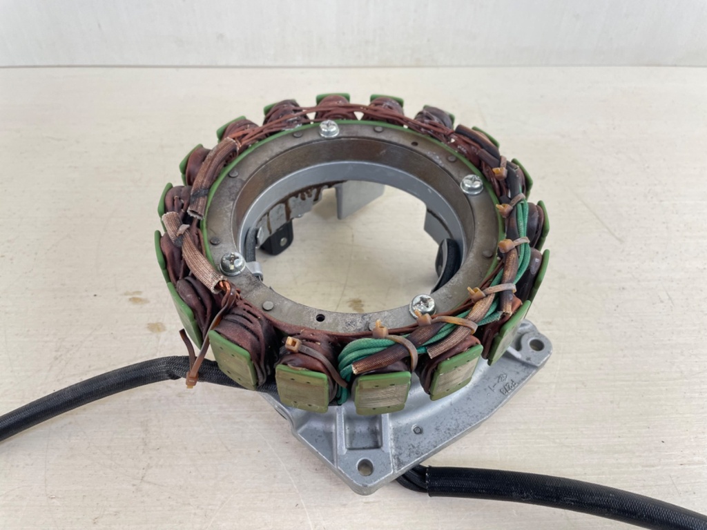 2006 Yamaha 225HP 4 Stroke Outboard Stator Coil Pulser Base Assembly 69J-81410-10-00